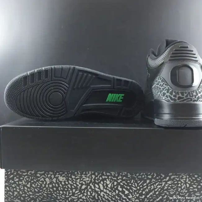 Cheap Husky Air Duck Retro 3 Jordan AJ3-902027 Oregon 0619